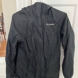 Womens Columbia rain jacket.